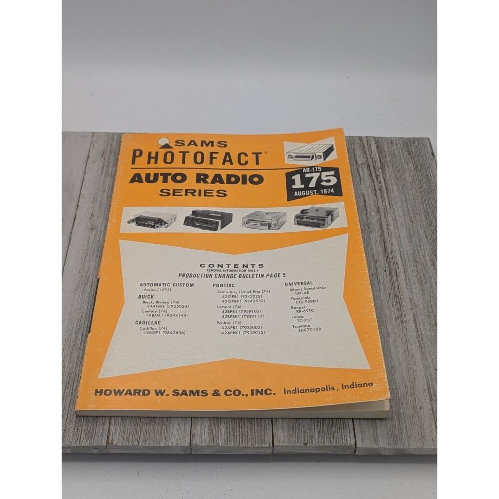 Original Sams PhotoFact Auto Radio Series Book AR-175 August 1974